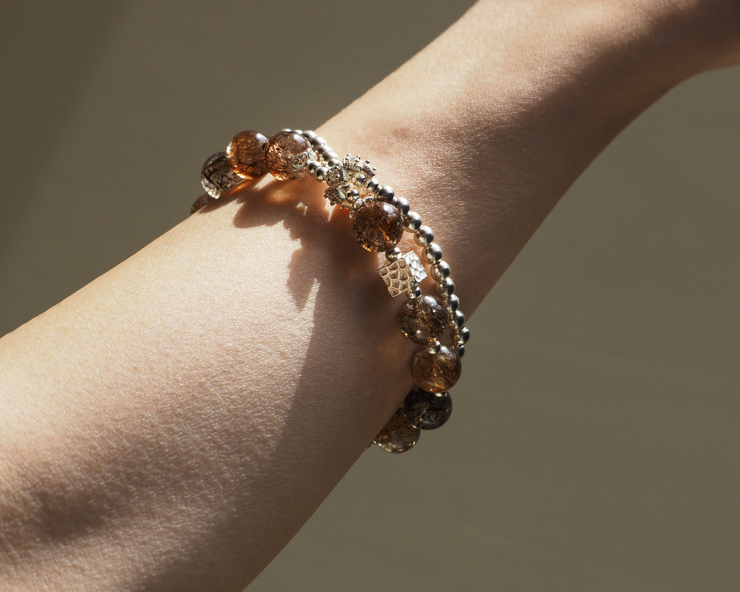 黑金髮晶 × 銀珠 ｜彈力繩設計